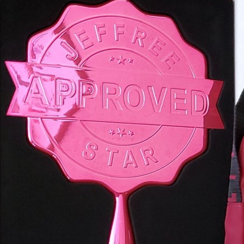 Jeffree ⭐️ Approved Valentines Mystery box mirror